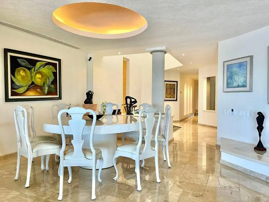 5Br Ocean Front Hotel Zone Luxury House By Solmar Rentals Cancun